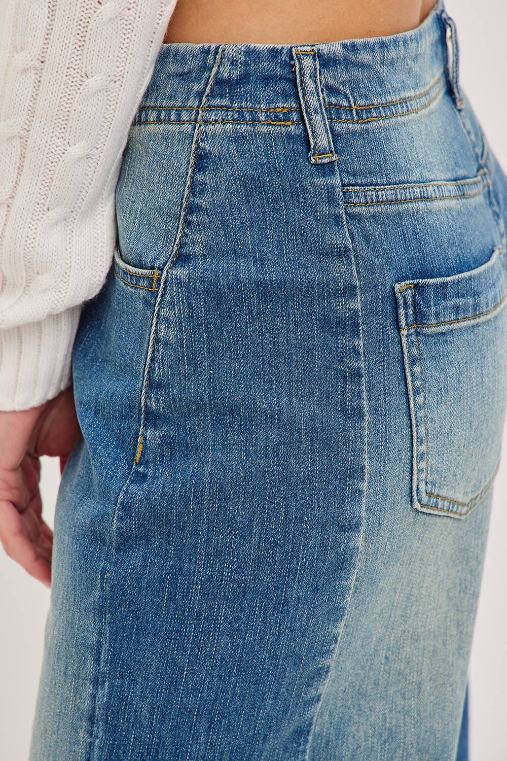 Mid-Rise Wide-Leg Denim Jeans